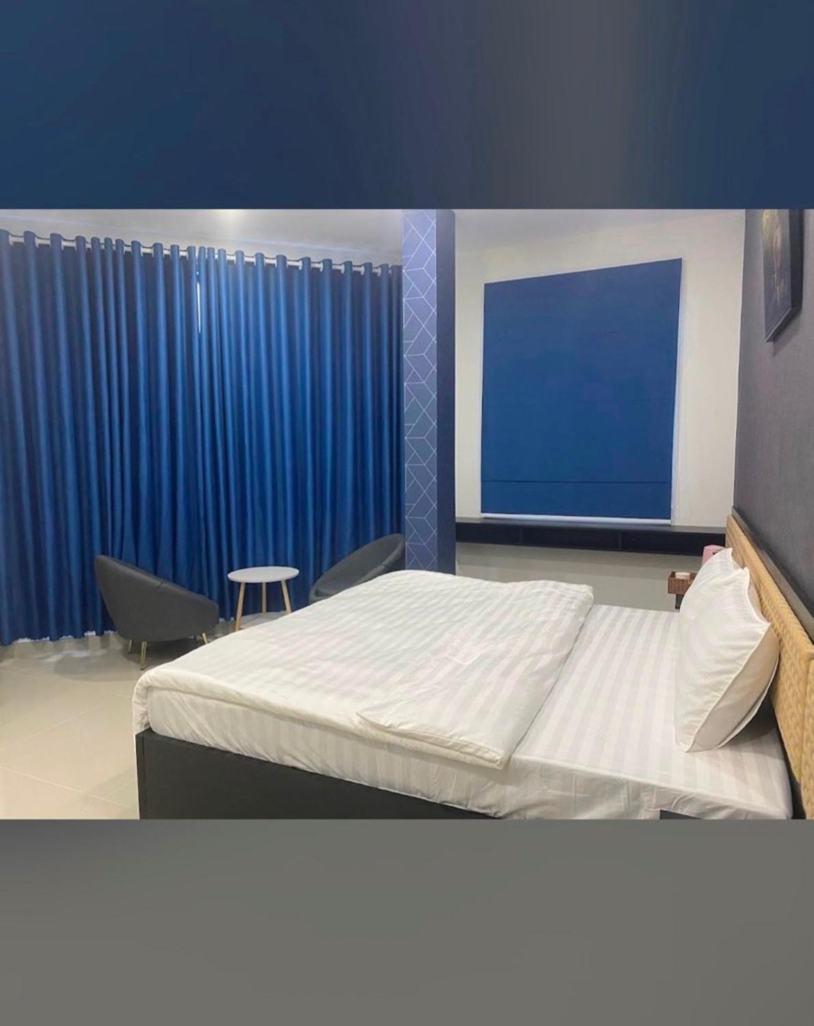 Hung Phu Hotel Hcm ホーチミン市 エクステリア 写真